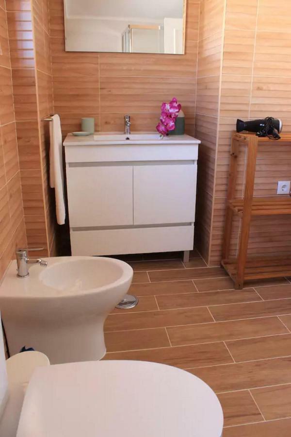 Lovely Apartment In The Center Of Aveiro Exteriör bild